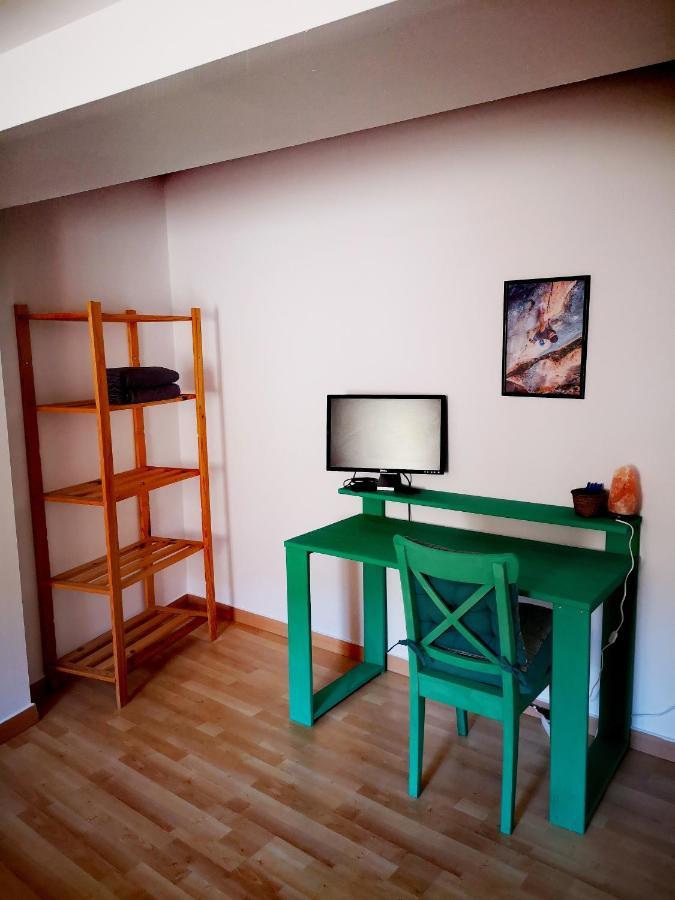 Cornu Karma Apartment Siuranella Cornudella de Montsant Exterior photo